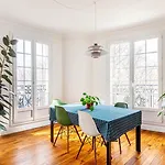 Guestready - Bright Comfort With A Balcony