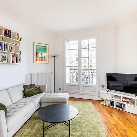 Guestready - Bright Comfort With A Balcony Appartamento Parigi