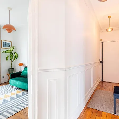 Guestready - Bright Comfort With A Balcony Parigi
