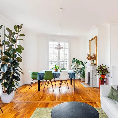 Appartamento Guestready - Bright Comfort With A Balcony